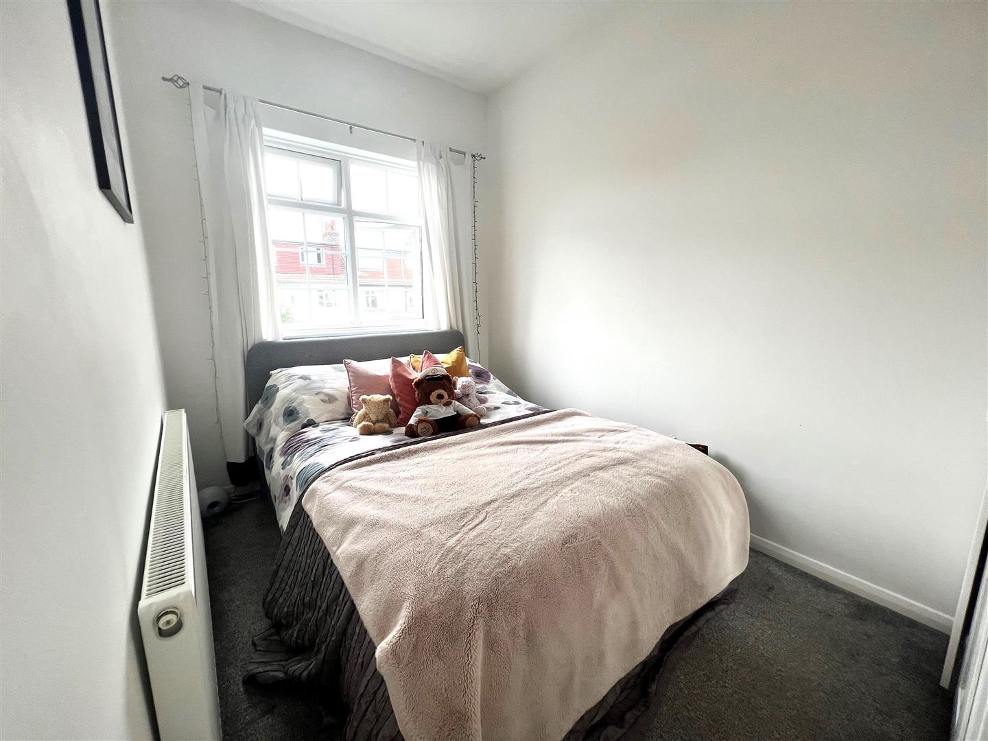 Bedroom1.jpg